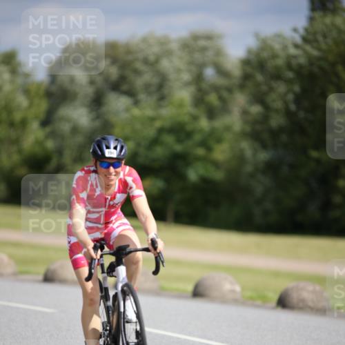 16.06.2024 - 26. Vierlanden-Triathlon Jannik Wohlers http://msf.ph/oto/6268064 16.06.2024 10:54:58 Radfahren 20, 97, 196 meine-sportfotos.de