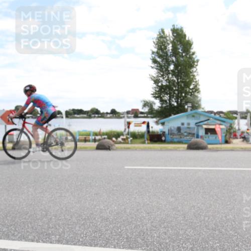 16.06.2024 - 26. Vierlanden-Triathlon Jannik Wohlers http://msf.ph/oto/6268073 16.06.2024 11:29:54 Radfahren 177, 512 meine-sportfotos.de