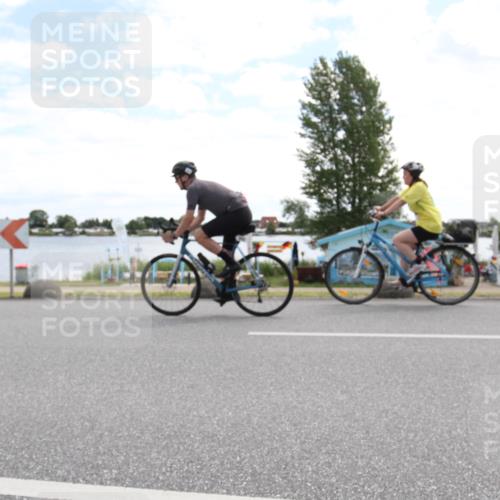 16.06.2024 - 26. Vierlanden-Triathlon Jannik Wohlers http://msf.ph/oto/6268079 16.06.2024 11:30:05 Radfahren 56, 202, 205, 212, 433, 498, 527, 547, 565 meine-sportfotos.de