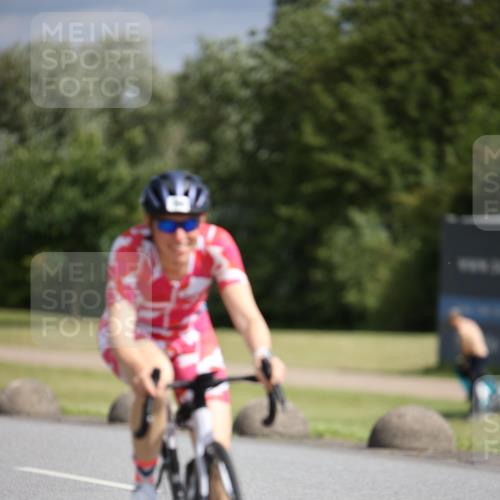 16.06.2024 - 26. Vierlanden-Triathlon Jannik Wohlers http://msf.ph/oto/6268082 16.06.2024 10:54:58 Radfahren 20, 97, 196 meine-sportfotos.de