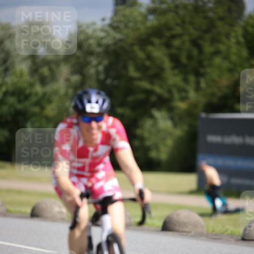 16.06.2024 - 26. Vierlanden-Triathlon Jannik Wohlers http://msf.ph/oto/6268086 16.06.2024 10:54:58 Radfahren 20, 97, 196 meine-sportfotos.de