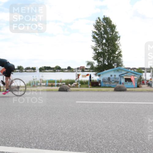 16.06.2024 - 26. Vierlanden-Triathlon Jannik Wohlers http://msf.ph/oto/6268087 16.06.2024 11:30:06 Radfahren 19, 56, 202, 205, 212, 289, 433, 527, 547, 565 meine-sportfotos.de