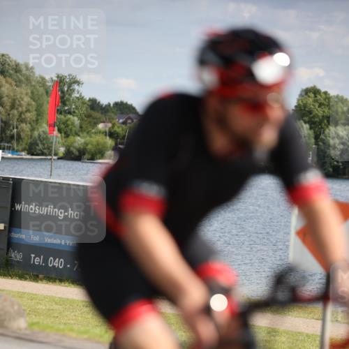 16.06.2024 - 26. Vierlanden-Triathlon Jannik Wohlers http://msf.ph/oto/6268108 16.06.2024 10:55:11 Radfahren 1, 8 meine-sportfotos.de
