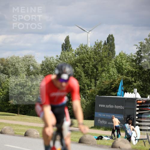 16.06.2024 - 26. Vierlanden-Triathlon Jannik Wohlers http://msf.ph/oto/6268120 16.06.2024 10:55:14 Radfahren 1, 8, 53 meine-sportfotos.de