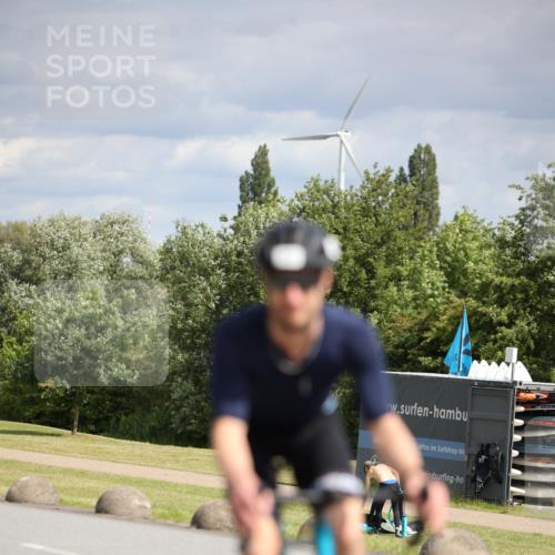 16.06.2024 - 26. Vierlanden-Triathlon Jannik Wohlers http://msf.ph/oto/6268128 16.06.2024 10:55:17 Radfahren 1, 8, 53 meine-sportfotos.de
