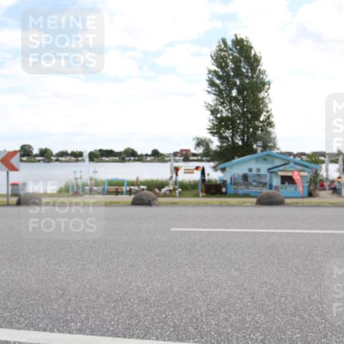 16.06.2024 - 26. Vierlanden-Triathlon Jannik Wohlers http://msf.ph/oto/6268160 16.06.2024 11:30:09 Radfahren 19, 32, 56, 202, 205, 212, 289, 433, 527, 551, 565, 636 meine-sportfotos.de