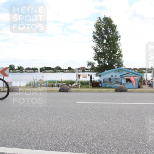 16.06.2024 - 26. Vierlanden-Triathlon Jannik Wohlers http://msf.ph/oto/6268163 16.06.2024 11:30:10 Radfahren 19, 32, 56, 202, 205, 212, 289, 433, 527, 551, 565, 636 meine-sportfotos.de
