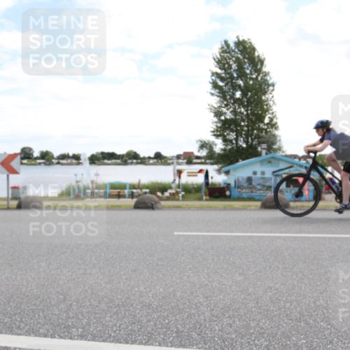 16.06.2024 - 26. Vierlanden-Triathlon Jannik Wohlers http://msf.ph/oto/6268214 16.06.2024 11:30:15 Radfahren 19, 32, 218, 289, 529, 551, 636 meine-sportfotos.de