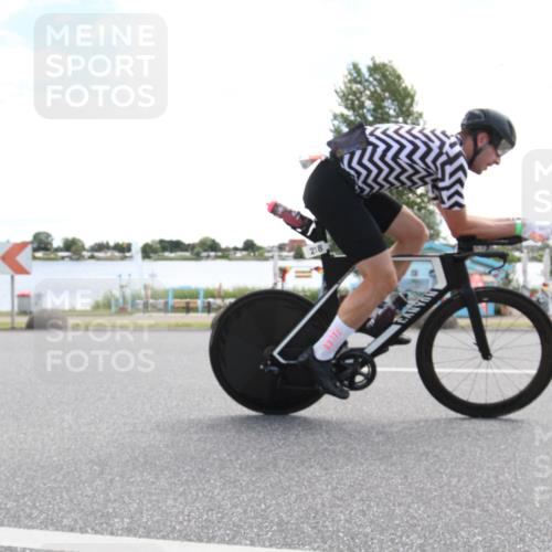 16.06.2024 - 26. Vierlanden-Triathlon Jannik Wohlers http://msf.ph/oto/6268226 16.06.2024 11:30:17 Radfahren 32, 218, 529, 551, 636 meine-sportfotos.de