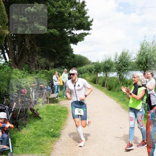 16.06.2024 - 7 Türme Triathlon MichiJ http://msf.ph/oto/6268235 16.06.2024 11:53:55 Schwimmen 133, 309, 325, 340, 385, 445, 450, 456, 498, 509, 584, 620 meine-sportfotos.de