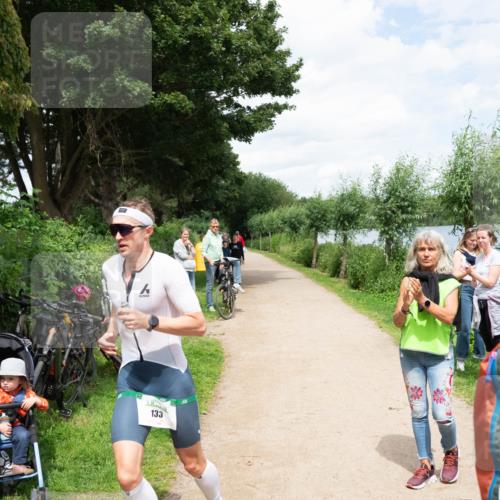 16.06.2024 - 7 Türme Triathlon MichiJ http://msf.ph/oto/6268238 16.06.2024 11:53:56 Schwimmen 133, 309, 340, 385, 445, 456, 498, 509, 584, 620 meine-sportfotos.de