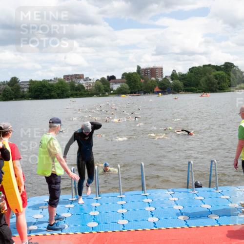16.06.2024 - 7 Türme Triathlon MichiJ http://msf.ph/oto/6268247 16.06.2024 11:54:03 Schwimmen 133, 309, 318, 340, 385, 445, 498, 509, 528, 547, 584, 607 meine-sportfotos.de