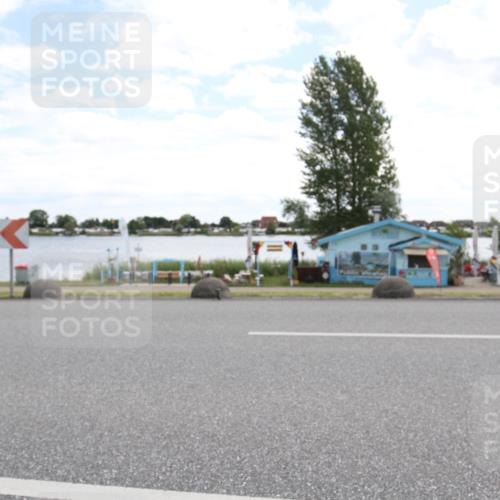 16.06.2024 - 26. Vierlanden-Triathlon Jannik Wohlers http://msf.ph/oto/6268248 16.06.2024 11:30:17 Radfahren 32, 218, 529, 551, 636 meine-sportfotos.de