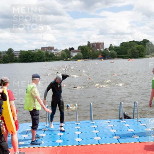 16.06.2024 - 7 Türme Triathlon MichiJ http://msf.ph/oto/6268252 16.06.2024 11:54:03 Schwimmen 133, 309, 318, 340, 385, 445, 498, 509, 528, 547, 584, 607 meine-sportfotos.de