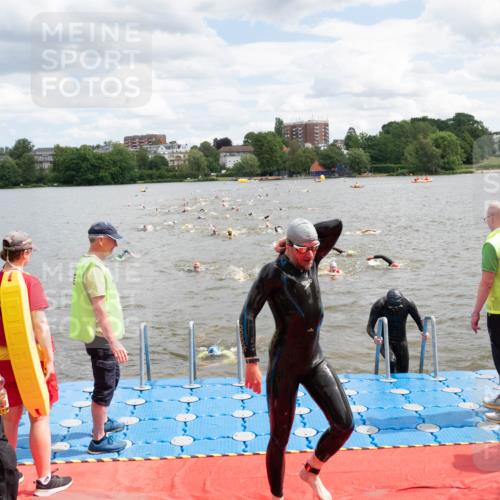 16.06.2024 - 7 Türme Triathlon MichiJ http://msf.ph/oto/6268267 16.06.2024 11:54:05 Schwimmen 133, 309, 318, 340, 342, 385, 445, 498, 509, 528, 547, 584, 607 meine-sportfotos.de