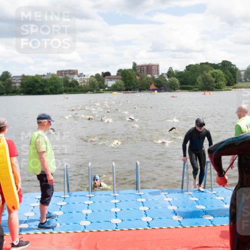 16.06.2024 - 7 Türme Triathlon MichiJ http://msf.ph/oto/6268278 16.06.2024 11:54:06 Schwimmen 133, 309, 318, 340, 342, 385, 445, 461, 498, 509, 528, 547, 584, 607 meine-sportfotos.de
