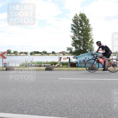 16.06.2024 - 26. Vierlanden-Triathlon Jannik Wohlers http://msf.ph/oto/6268310 16.06.2024 11:30:59 Radfahren 114, 338, 342 meine-sportfotos.de