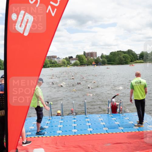 16.06.2024 - 7 Türme Triathlon MichiJ http://msf.ph/oto/6268311 16.06.2024 11:54:18 Schwimmen 133, 310, 318, 340, 342, 385, 461, 498, 501, 509, 524, 528, 533, 543, 547, 607 meine-sportfotos.de
