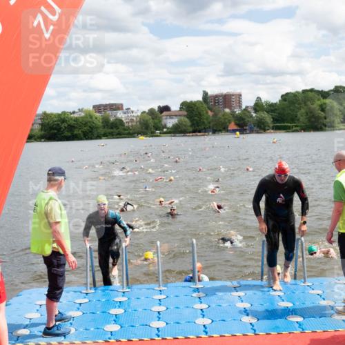 16.06.2024 - 7 Türme Triathlon MichiJ http://msf.ph/oto/6268353 16.06.2024 11:54:28 Schwimmen 310, 318, 340, 342, 388, 461, 484, 498, 501, 509, 524, 528, 533, 543, 547, 585, 607, 610 meine-sportfotos.de