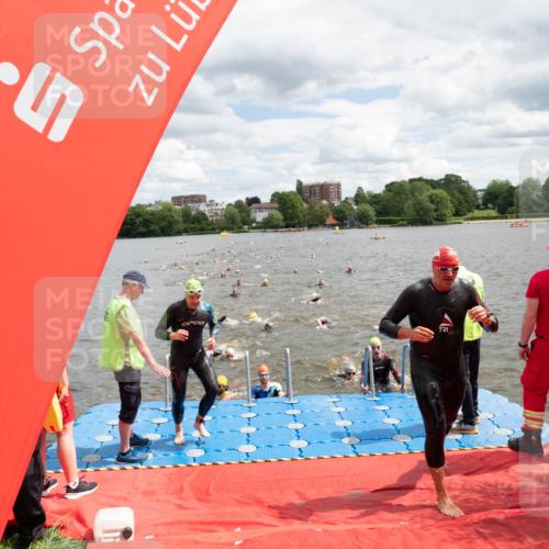 16.06.2024 - 7 Türme Triathlon MichiJ http://msf.ph/oto/6268362 16.06.2024 11:54:30 Schwimmen 310, 318, 321, 340, 342, 383, 388, 461, 484, 501, 509, 524, 528, 533, 543, 547, 585, 607, 610 meine-sportfotos.de