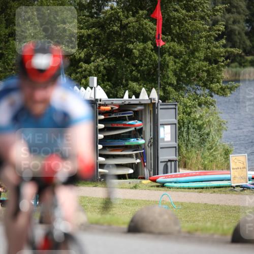 16.06.2024 - 26. Vierlanden-Triathlon Jannik Wohlers http://msf.ph/oto/6268363 16.06.2024 10:55:52 Radfahren 61, 200 meine-sportfotos.de