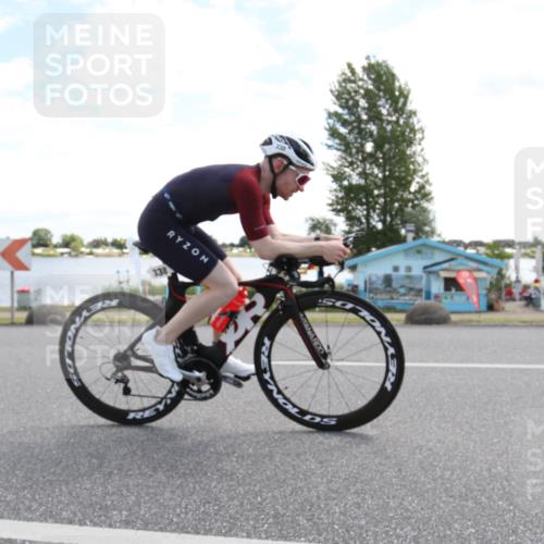 16.06.2024 - 26. Vierlanden-Triathlon Jannik Wohlers http://msf.ph/oto/6268376 16.06.2024 11:31:03 Radfahren 338, 342 meine-sportfotos.de
