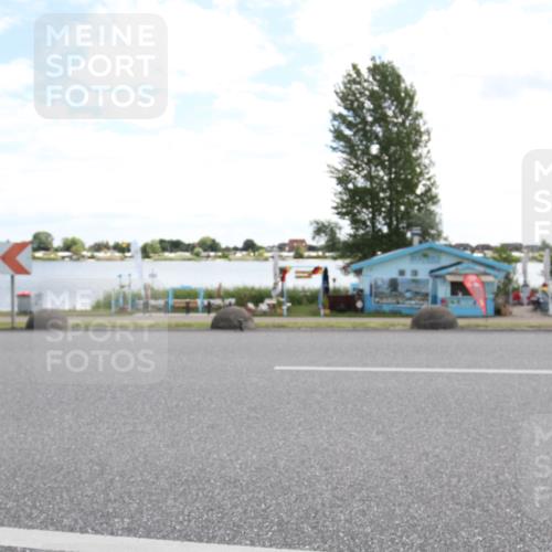 16.06.2024 - 26. Vierlanden-Triathlon Jannik Wohlers http://msf.ph/oto/6268379 16.06.2024 11:31:03 Radfahren 338, 342 meine-sportfotos.de