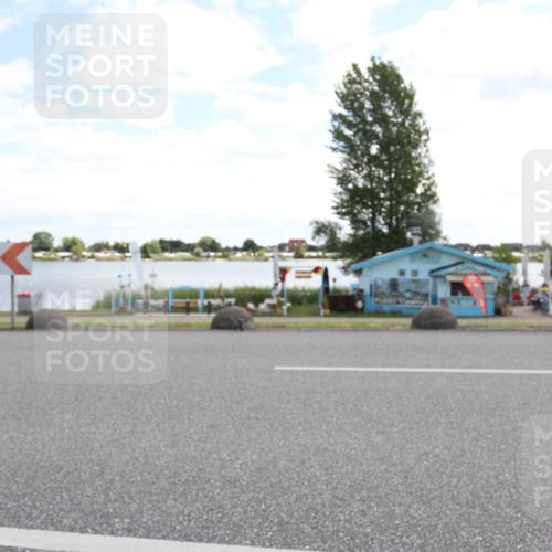 16.06.2024 - 26. Vierlanden-Triathlon Jannik Wohlers http://msf.ph/oto/6268386 16.06.2024 11:31:04 Radfahren 338, 342 meine-sportfotos.de
