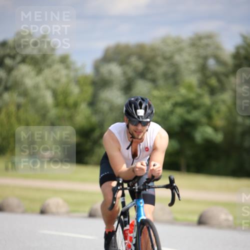 16.06.2024 - 26. Vierlanden-Triathlon Jannik Wohlers http://msf.ph/oto/6268387 16.06.2024 10:55:54 Radfahren 61, 200 meine-sportfotos.de