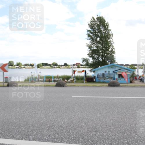 16.06.2024 - 26. Vierlanden-Triathlon Jannik Wohlers http://msf.ph/oto/6268393 16.06.2024 11:31:05 Radfahren 338, 342 meine-sportfotos.de