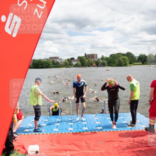 16.06.2024 - 7 Türme Triathlon MichiJ http://msf.ph/oto/6268399 16.06.2024 11:54:34 Schwimmen 310, 311, 318, 321, 340, 342, 383, 388, 394, 461, 484, 490, 501, 509, 524, 528, 533, 543, 547, 585, 607, 610 meine-sportfotos.de