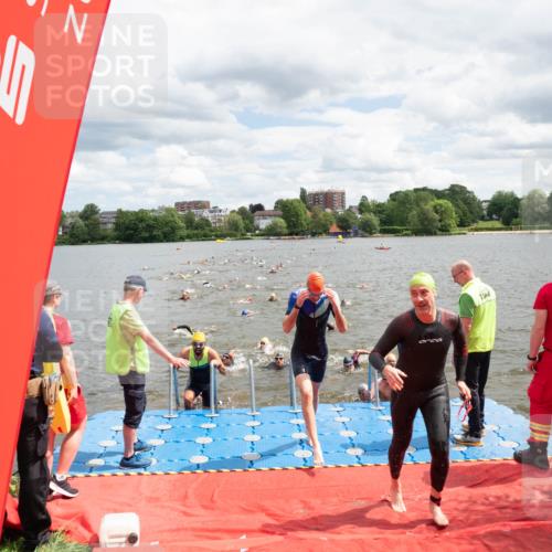 16.06.2024 - 7 Türme Triathlon MichiJ http://msf.ph/oto/6268405 16.06.2024 11:54:34 Schwimmen 310, 311, 318, 321, 340, 342, 383, 388, 394, 461, 484, 490, 501, 509, 524, 528, 533, 543, 547, 585, 607, 610 meine-sportfotos.de
