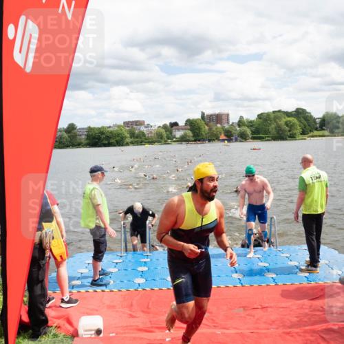 16.06.2024 - 7 Türme Triathlon MichiJ http://msf.ph/oto/6268416 16.06.2024 11:54:39 Schwimmen 310, 311, 318, 321, 342, 364, 383, 388, 394, 446, 461, 484, 490, 501, 509, 524, 528, 533, 543, 547, 585, 607, 610 meine-sportfotos.de