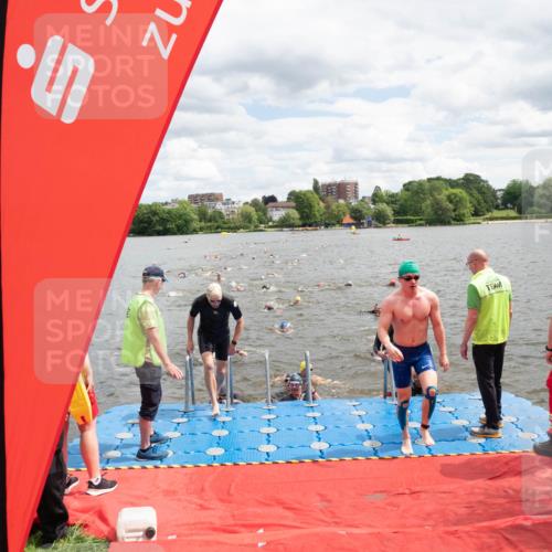 16.06.2024 - 7 Türme Triathlon MichiJ http://msf.ph/oto/6268424 16.06.2024 11:54:40 Schwimmen 310, 311, 318, 321, 342, 364, 383, 388, 394, 446, 461, 484, 490, 501, 509, 524, 528, 533, 543, 547, 585, 607, 610 meine-sportfotos.de