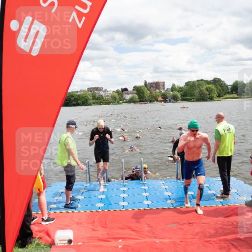 16.06.2024 - 7 Türme Triathlon MichiJ http://msf.ph/oto/6268428 16.06.2024 11:54:40 Schwimmen 310, 311, 318, 321, 342, 364, 383, 388, 394, 446, 461, 484, 490, 501, 509, 524, 528, 533, 543, 547, 585, 607, 610 meine-sportfotos.de