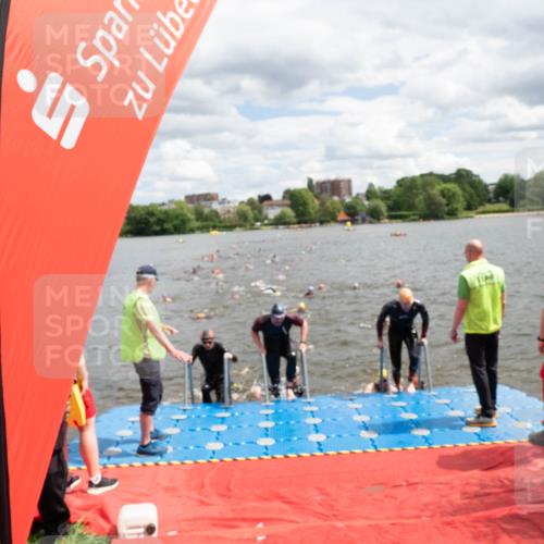 16.06.2024 - 7 Türme Triathlon MichiJ http://msf.ph/oto/6268449 16.06.2024 11:54:44 Schwimmen 310, 311, 318, 321, 342, 364, 383, 388, 394, 420, 446, 461, 484, 490, 501, 524, 528, 533, 543, 547, 585, 607, 610 meine-sportfotos.de