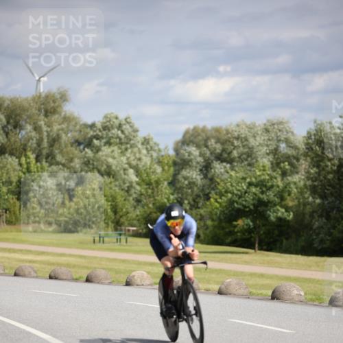 16.06.2024 - 26. Vierlanden-Triathlon Jannik Wohlers http://msf.ph/oto/6268450 16.06.2024 10:56:11 Radfahren 176 meine-sportfotos.de