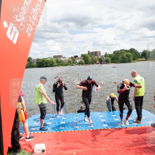 16.06.2024 - 7 Türme Triathlon MichiJ http://msf.ph/oto/6268459 16.06.2024 11:54:45 Schwimmen 310, 311, 318, 321, 342, 364, 383, 388, 394, 412, 420, 446, 461, 484, 490, 501, 524, 528, 533, 543, 547, 585, 610 meine-sportfotos.de