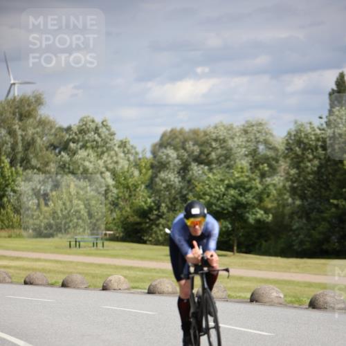 16.06.2024 - 26. Vierlanden-Triathlon Jannik Wohlers http://msf.ph/oto/6268464 16.06.2024 10:56:12 Radfahren 176, 184 meine-sportfotos.de