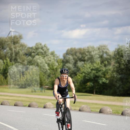 16.06.2024 - 26. Vierlanden-Triathlon Jannik Wohlers http://msf.ph/oto/6268478 16.06.2024 10:56:14 Radfahren 176, 184 meine-sportfotos.de
