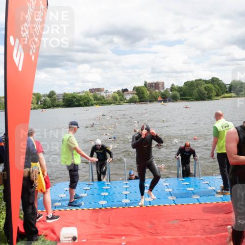 16.06.2024 - 7 Türme Triathlon MichiJ http://msf.ph/oto/6268479 16.06.2024 11:54:50 Schwimmen 310, 311, 321, 323, 342, 364, 383, 386, 388, 394, 412, 420, 446, 461, 477, 479, 484, 490, 501, 524, 533, 543, 585, 610 meine-sportfotos.de