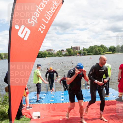16.06.2024 - 7 Türme Triathlon MichiJ http://msf.ph/oto/6268505 16.06.2024 11:55:00 Schwimmen 311, 321, 323, 341, 364, 373, 383, 386, 388, 394, 412, 420, 446, 477, 479, 484, 490, 493, 497, 532, 533, 543, 563, 564, 585, 610 meine-sportfotos.de