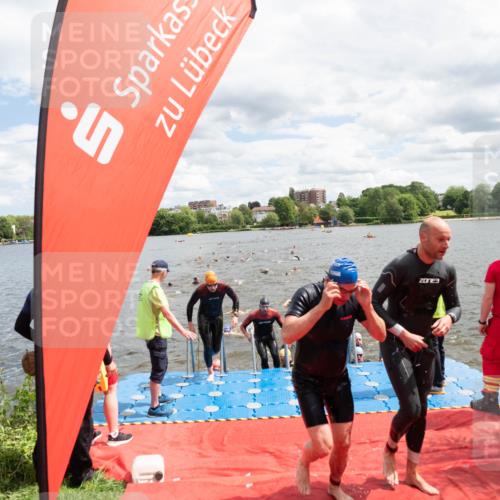 16.06.2024 - 7 Türme Triathlon MichiJ http://msf.ph/oto/6268509 16.06.2024 11:55:00 Schwimmen 311, 321, 323, 341, 364, 373, 383, 386, 388, 394, 412, 420, 446, 477, 479, 484, 490, 493, 497, 532, 533, 543, 563, 564, 585, 610 meine-sportfotos.de