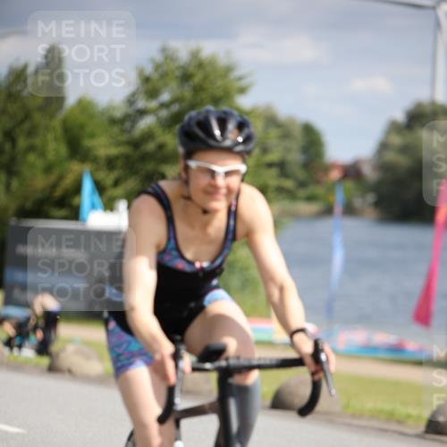 16.06.2024 - 26. Vierlanden-Triathlon Jannik Wohlers http://msf.ph/oto/6268521 16.06.2024 10:56:16 Radfahren 176, 184 meine-sportfotos.de
