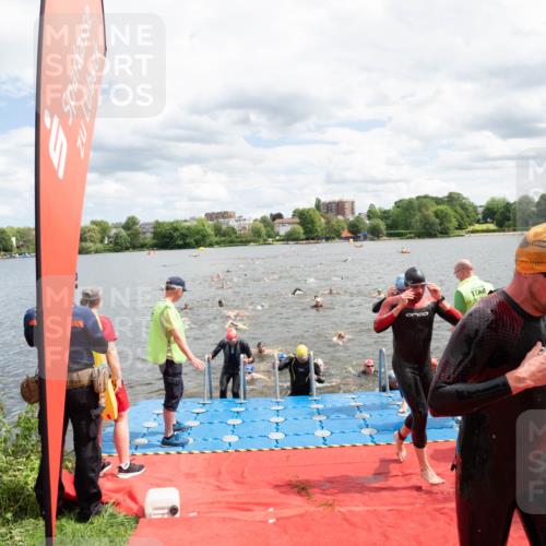 16.06.2024 - 7 Türme Triathlon MichiJ http://msf.ph/oto/6268533 16.06.2024 11:55:03 Schwimmen 311, 321, 323, 341, 364, 373, 383, 386, 388, 394, 412, 420, 446, 477, 479, 484, 490, 493, 497, 532, 543, 553, 563, 564, 585, 610 meine-sportfotos.de