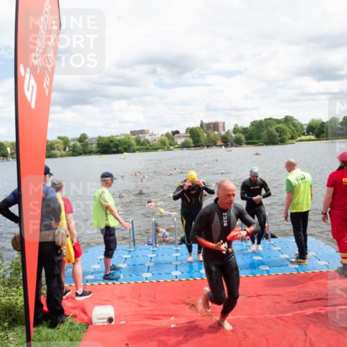 16.06.2024 - 7 Türme Triathlon MichiJ http://msf.ph/oto/6268547 16.06.2024 11:55:06 Schwimmen 311, 321, 323, 341, 364, 373, 383, 386, 388, 394, 412, 420, 446, 477, 479, 484, 490, 493, 497, 527, 532, 553, 563, 564, 585, 610 meine-sportfotos.de
