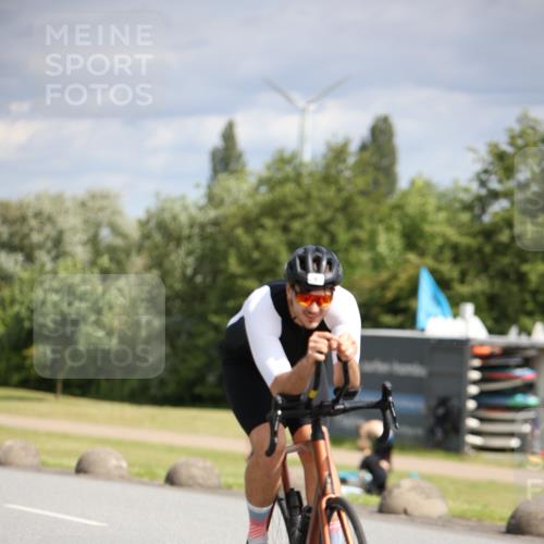 16.06.2024 - 26. Vierlanden-Triathlon Jannik Wohlers http://msf.ph/oto/6268550 16.06.2024 10:56:20 Radfahren 6, 168, 184 meine-sportfotos.de