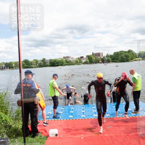 16.06.2024 - 7 Türme Triathlon MichiJ http://msf.ph/oto/6268568 16.06.2024 11:55:11 Schwimmen 311, 321, 323, 341, 353, 364, 373, 383, 386, 388, 394, 412, 420, 446, 477, 479, 484, 490, 493, 497, 514, 527, 532, 553, 563, 564, 585 meine-sportfotos.de