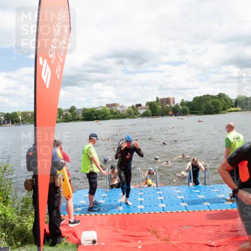 16.06.2024 - 7 Türme Triathlon MichiJ http://msf.ph/oto/6268584 16.06.2024 11:55:16 Schwimmen 311, 321, 323, 341, 353, 364, 373, 383, 386, 394, 412, 420, 446, 447, 477, 479, 490, 493, 497, 506, 514, 527, 532, 553, 563, 564 meine-sportfotos.de
