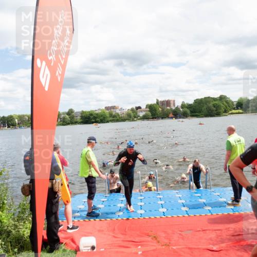 16.06.2024 - 7 Türme Triathlon MichiJ http://msf.ph/oto/6268586 16.06.2024 11:55:16 Schwimmen 311, 321, 323, 341, 353, 364, 373, 383, 386, 394, 412, 420, 446, 447, 477, 479, 490, 493, 497, 506, 514, 527, 532, 553, 563, 564 meine-sportfotos.de
